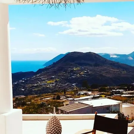 Sciara Eolie בית נופש